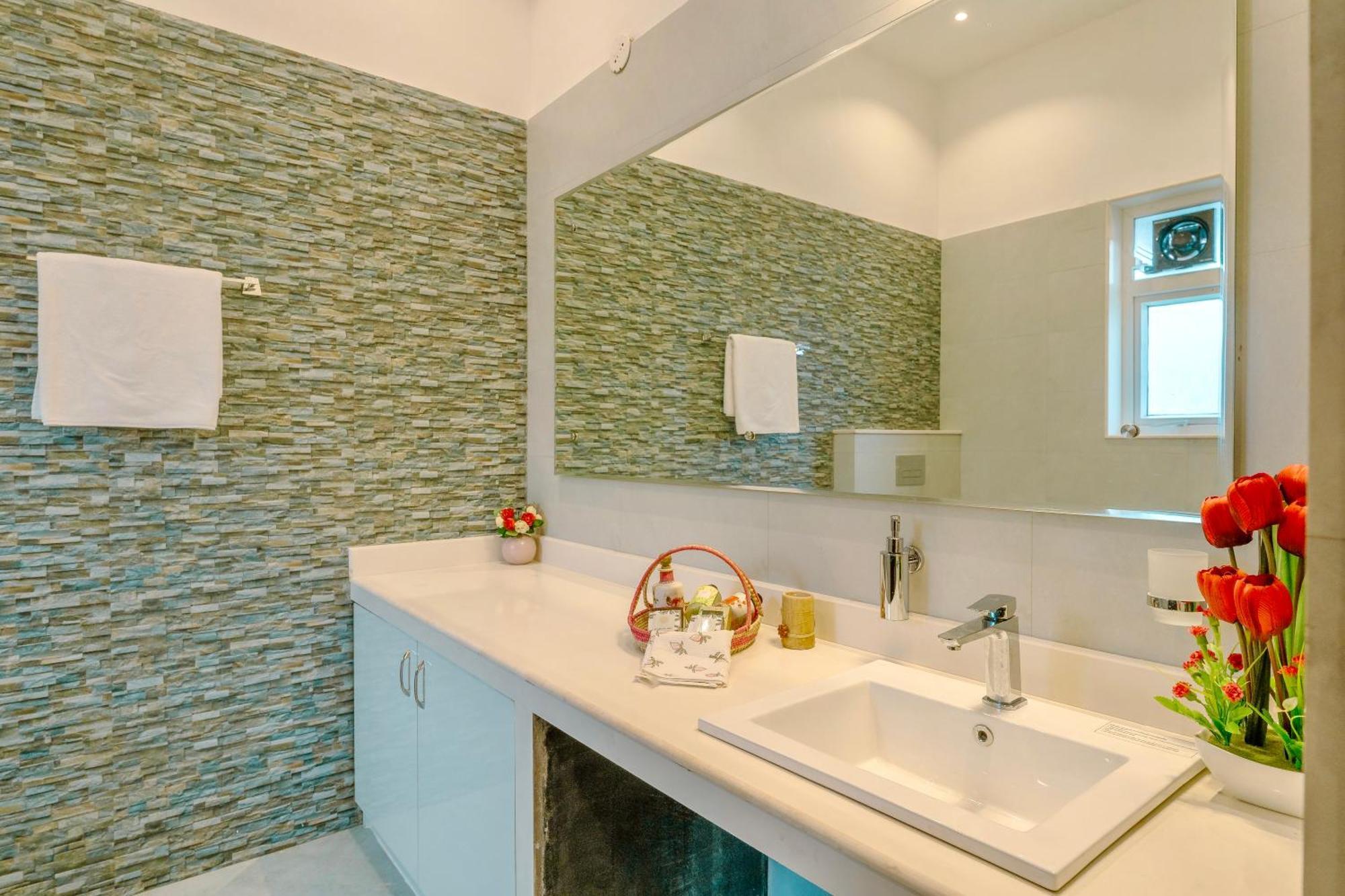 Villa Shambhala Luxury Villa With Private Pool Close To Anjuna Vagator Verla ภายนอก รูปภาพ